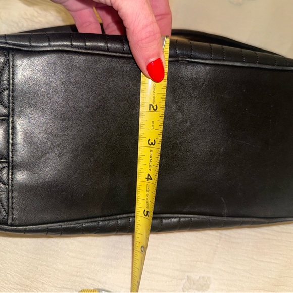 Donald Pliner Black Leather Shoulder Bag - Picture 8 of 10